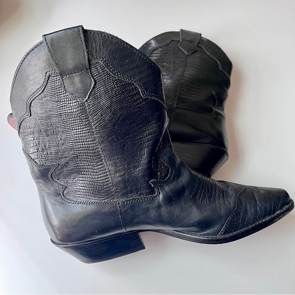 Vintage Black Sabree Cowboy Boots, Size 8 - Picture 3 of 16